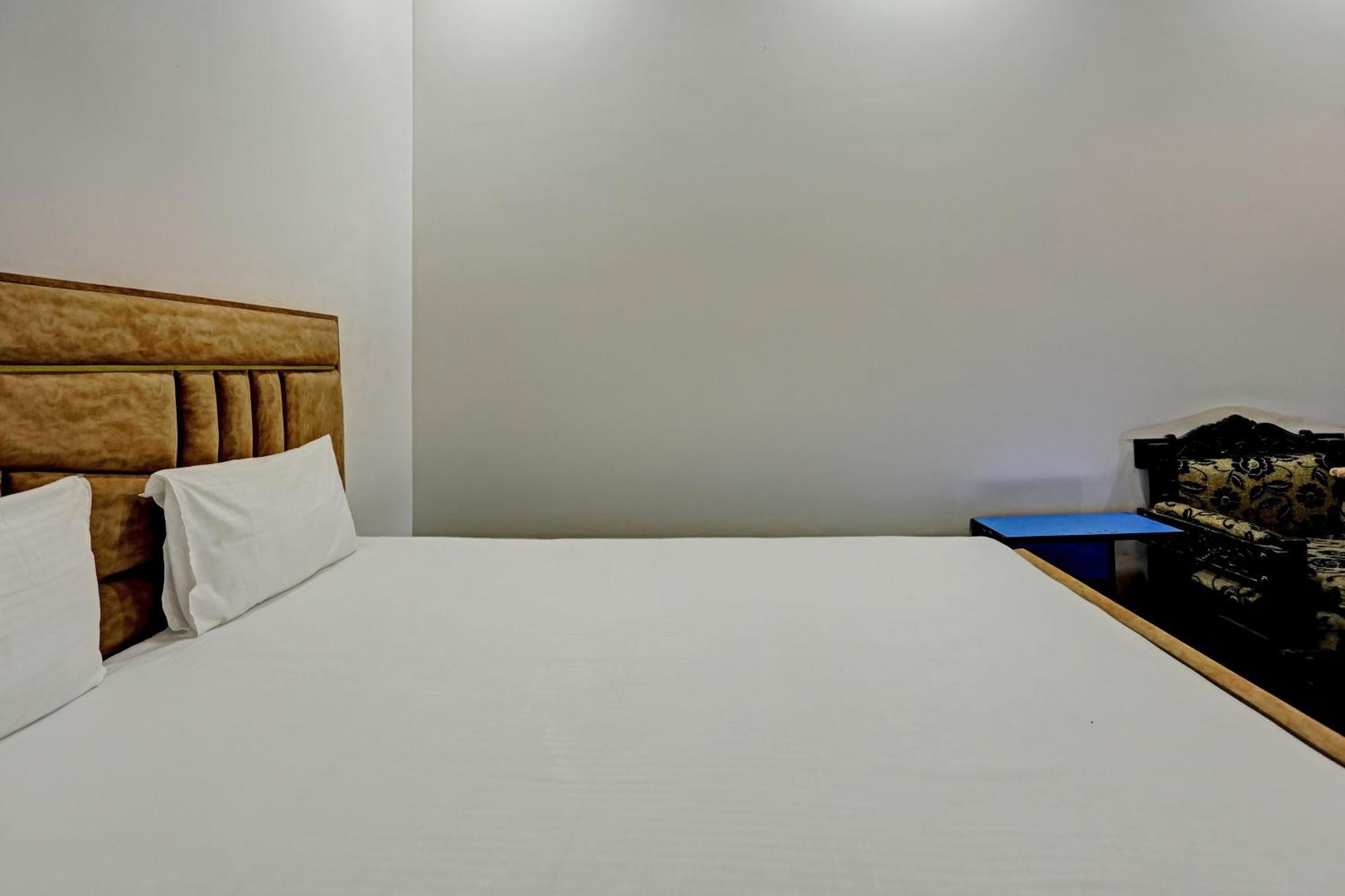 Hotel O Raaz Hotel Delhi (National Capital Territory of India) Exterior foto